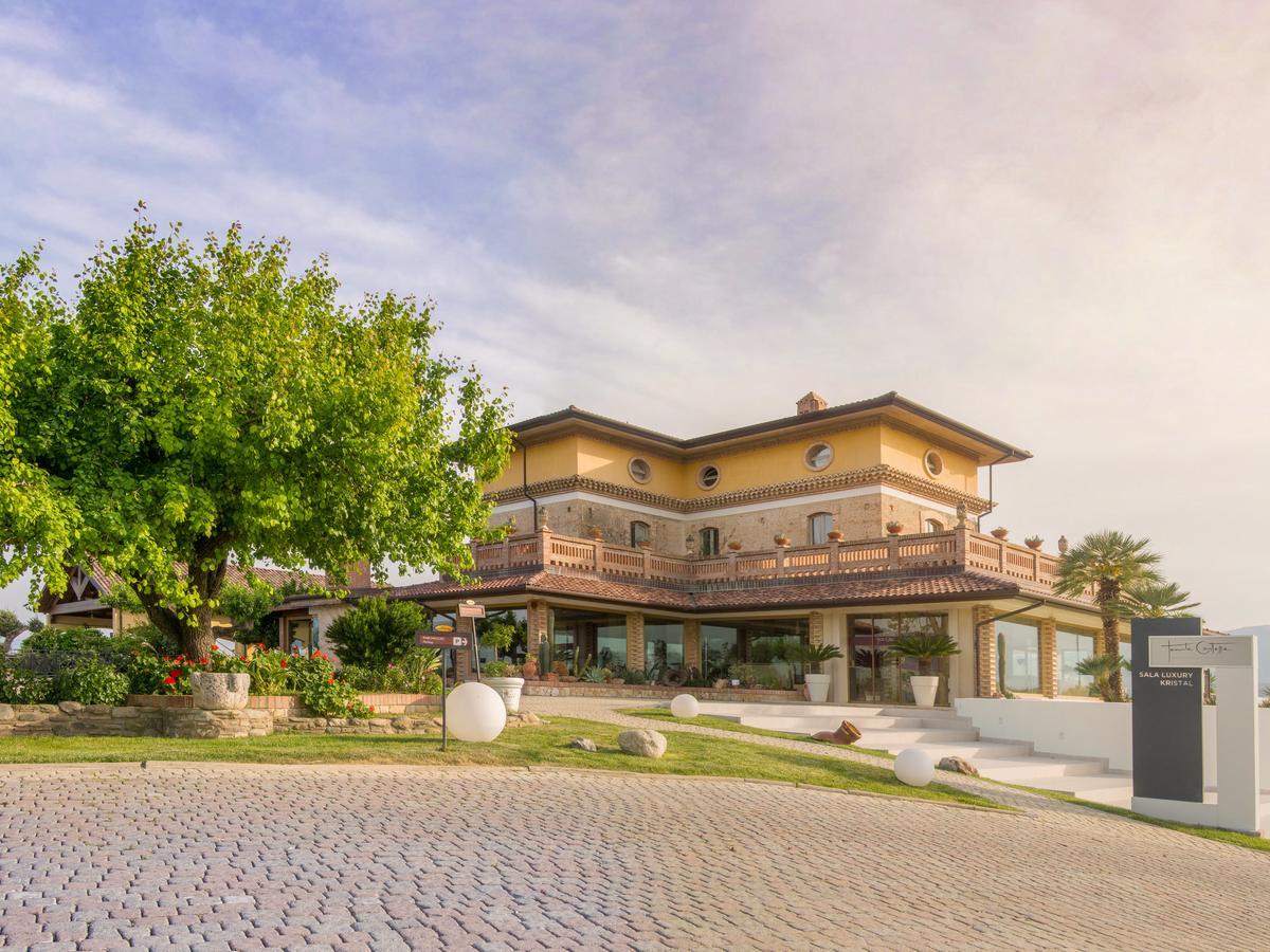 Una Hotels Tenuta Contessa Farm & Spa Cosenza Montalto Uffugo Exteriér fotografie
